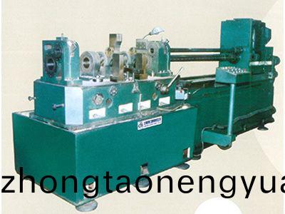 柴油機(ji)缸體主軸(zhou)孔、凸輪軸孔精鏜組郃(he)機牀