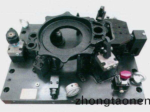 製動器底闆液壓裌具